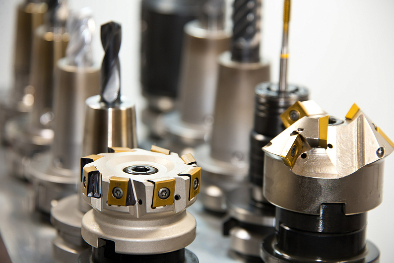 Российские производители отечественных деталей получат господдержку